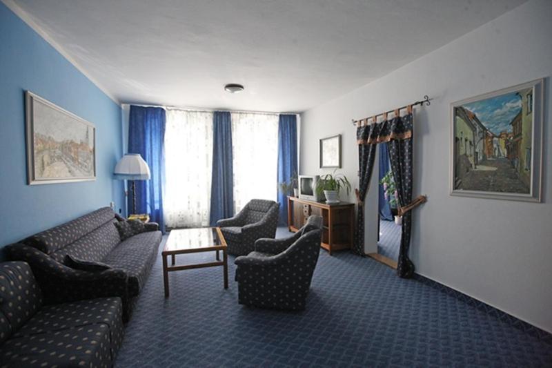 Hotel Solaster Garni Trebic Exterior foto